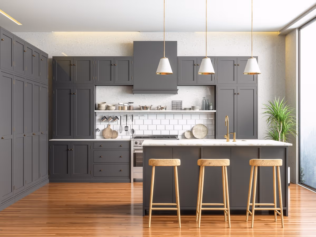 Cozinha planejada com iluminação de LED embutida sob armários, projeto Bentec
